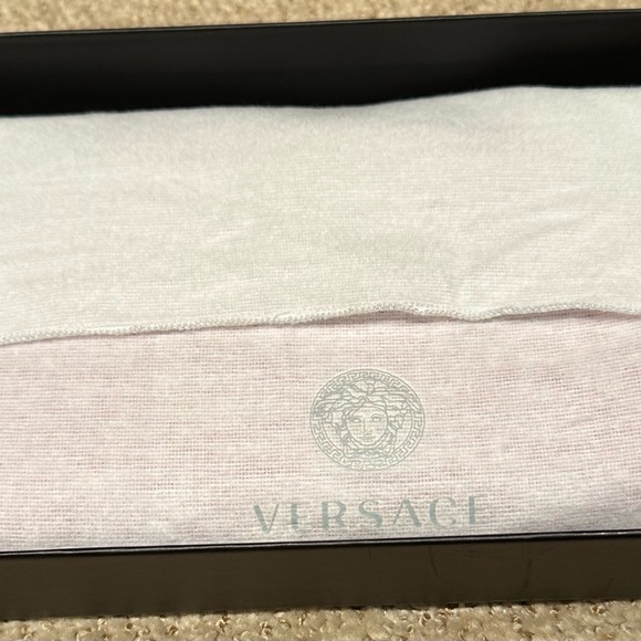 Versace wallet - Picture 3 of 5